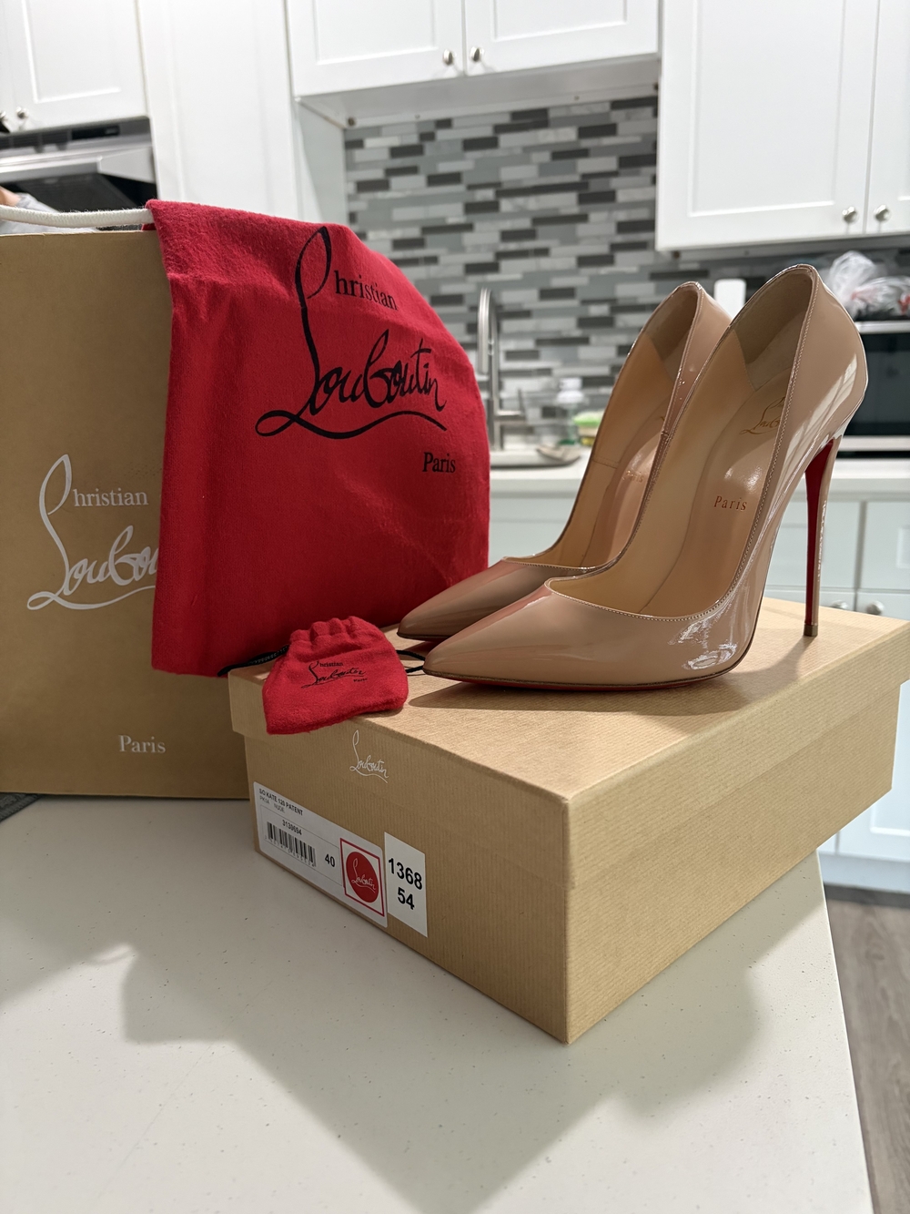 NUDE SO KATE 120 EU SIZE 4O US 9 Worn once Red Bottom Protected Clear Lamination